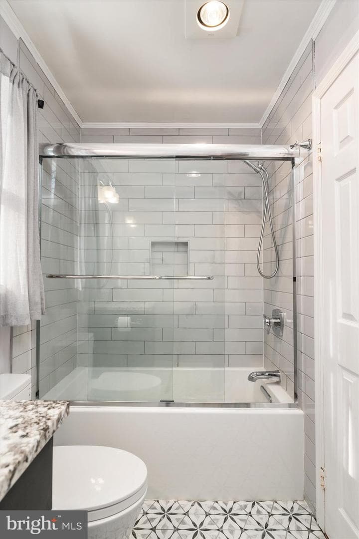 1040 Hyde Park Drive photo 14