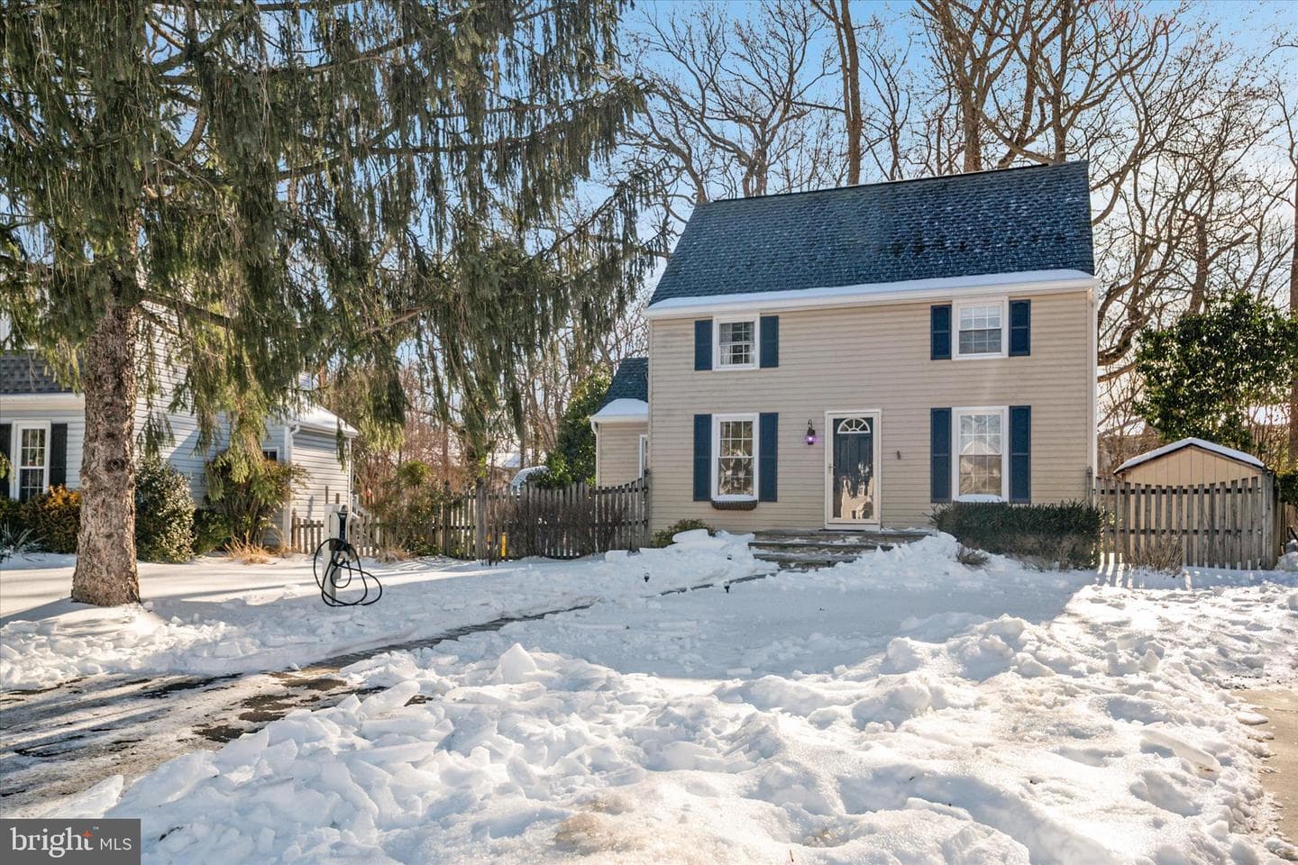 1040 Hyde Park Drive photo 2