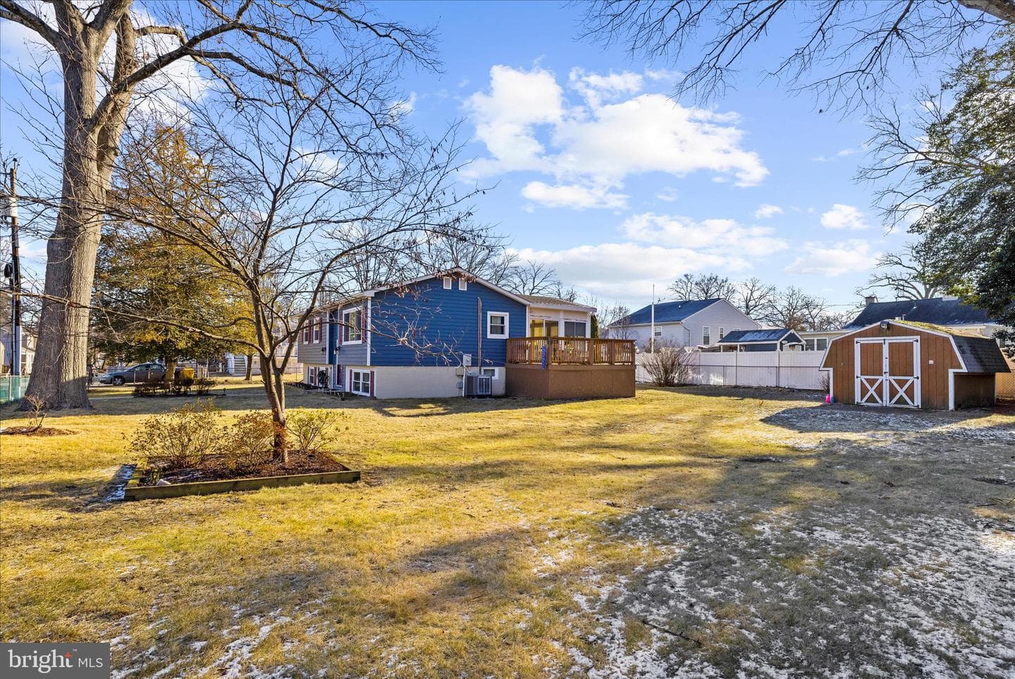 675 211th Street photo 42