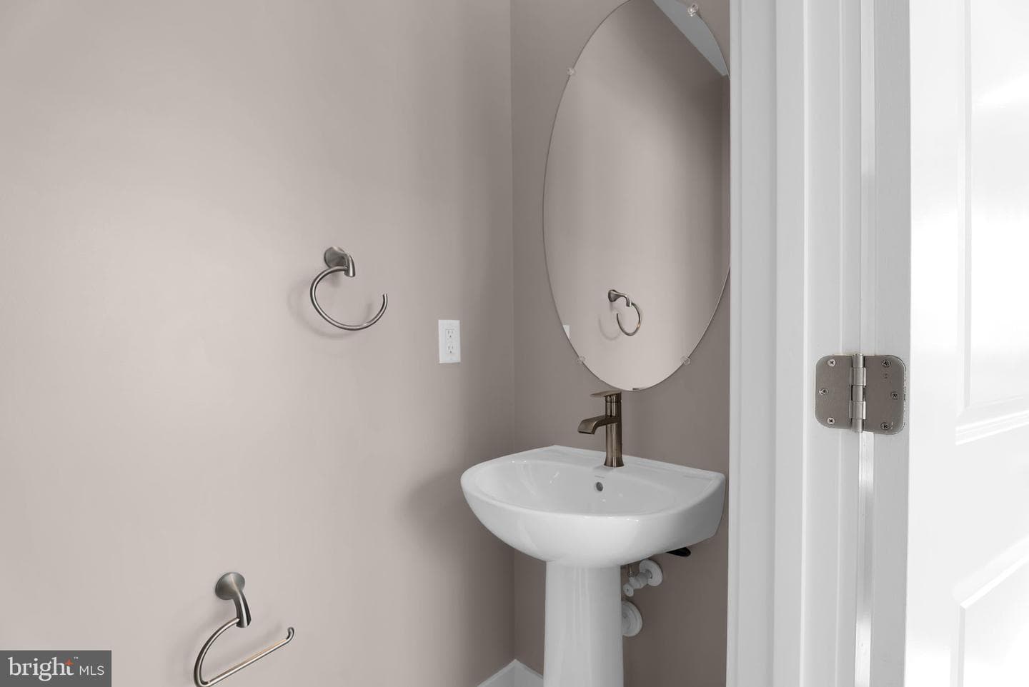 7712 Red Moon Way photo 20