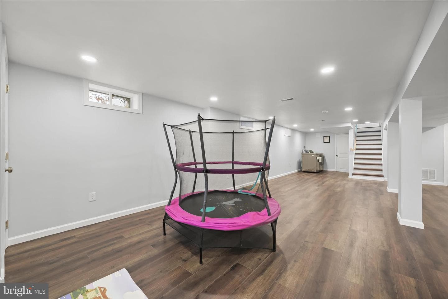 413 Elm Avenue photo 30