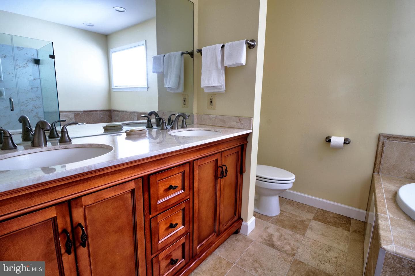 439 Lakeland Road N photo 35