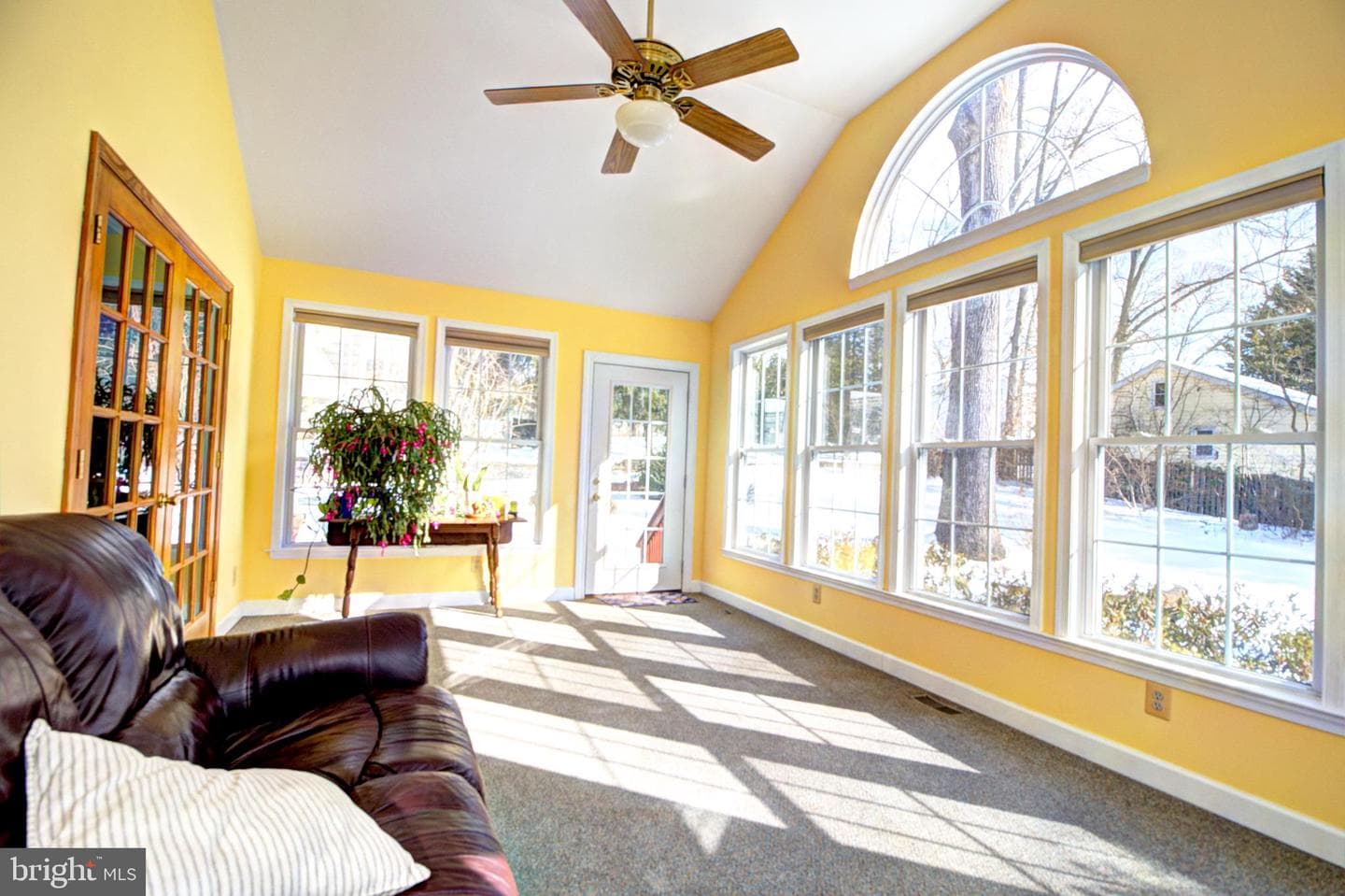 439 Lakeland Road N photo 9
