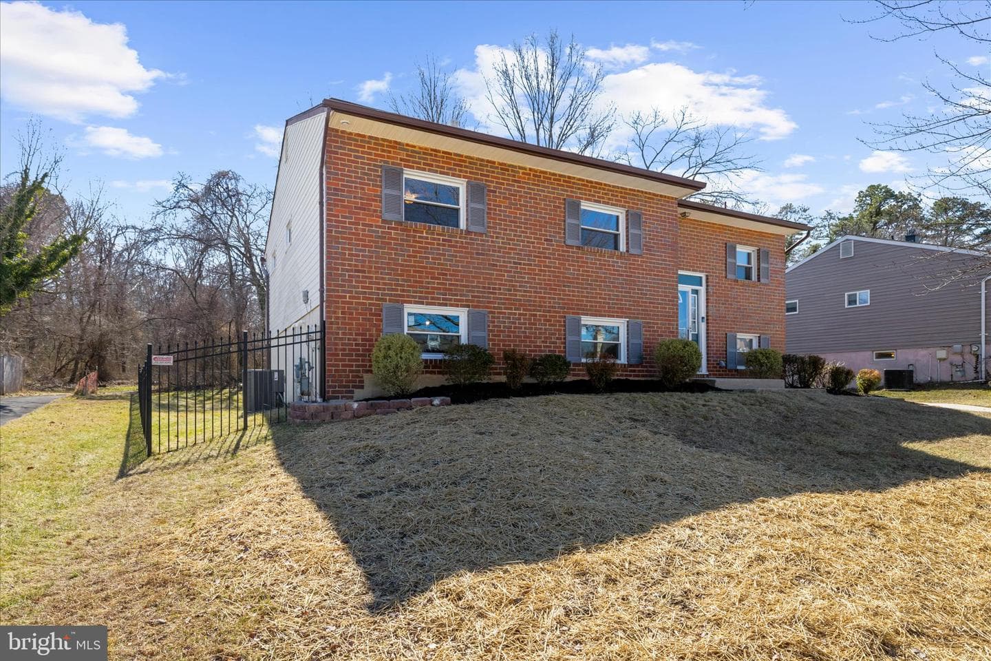 251 Scotts Manor Drive photo 4