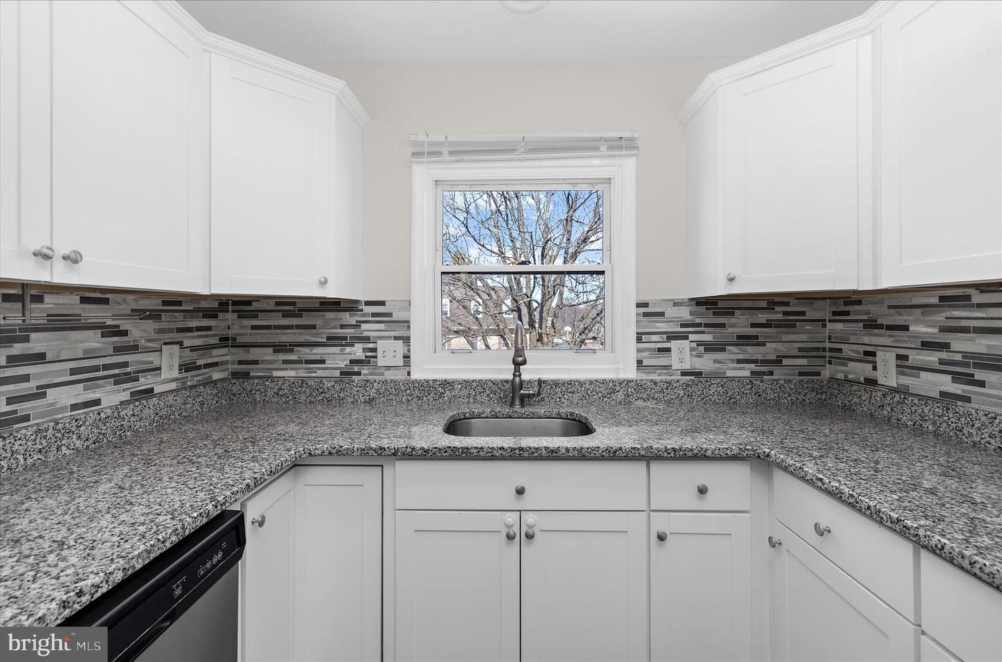 251 Scotts Manor Drive photo 8
