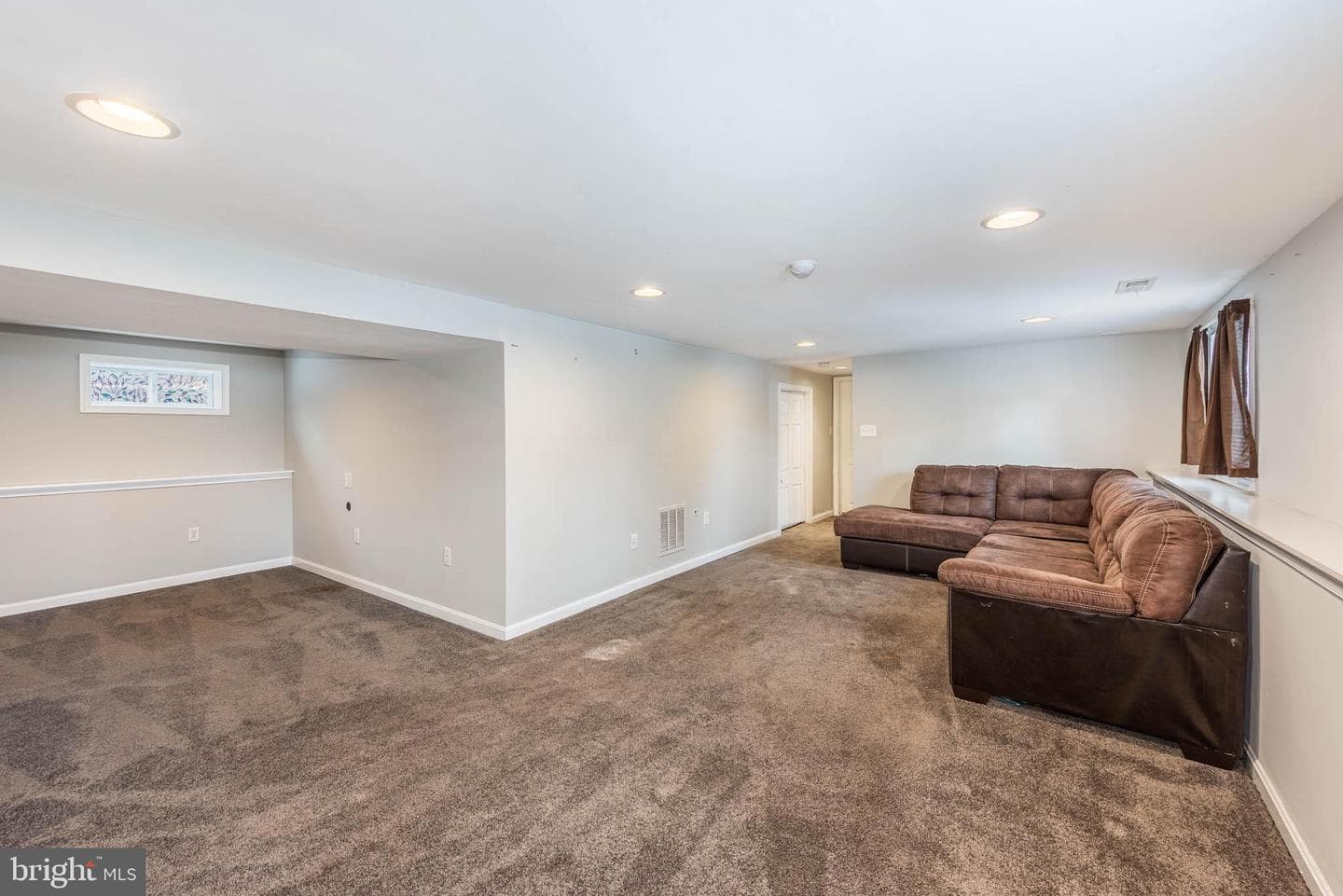 398 Washington Avenue photo 26