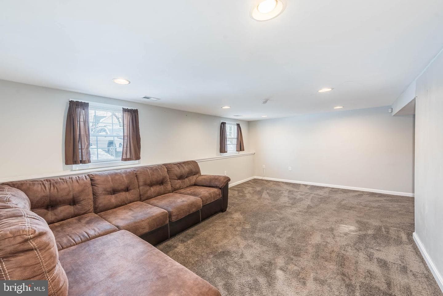 398 Washington Avenue photo 27
