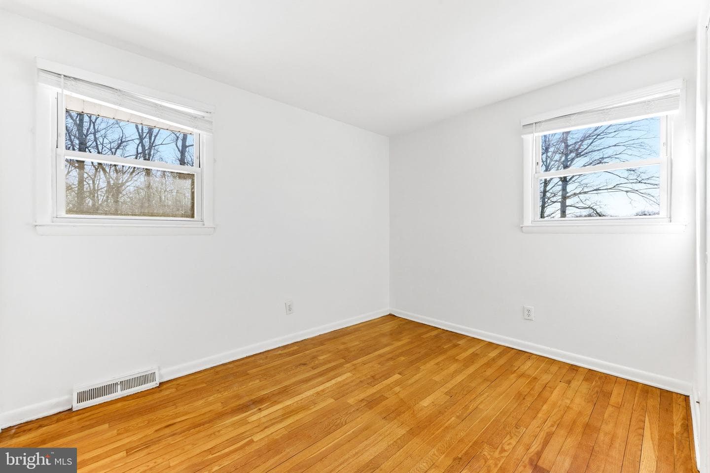 623 Chapelgate Drive photo 10