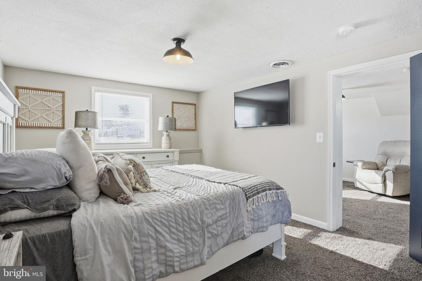 105 Michael Avenue photo 12
