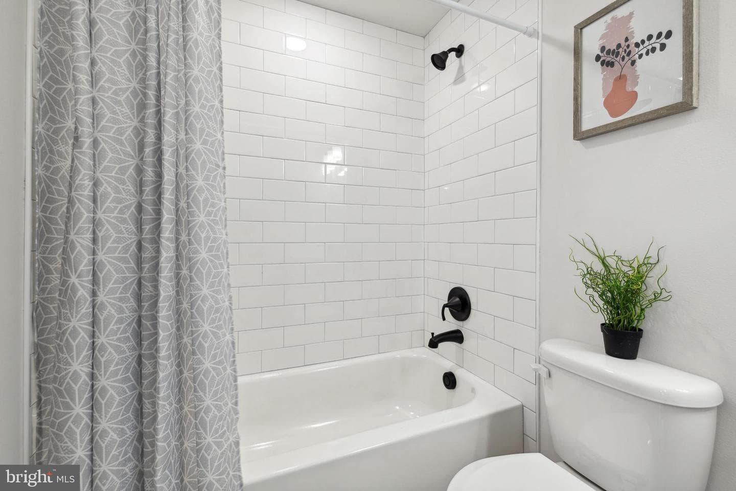 7713 Woodlawn Avenue photo 36