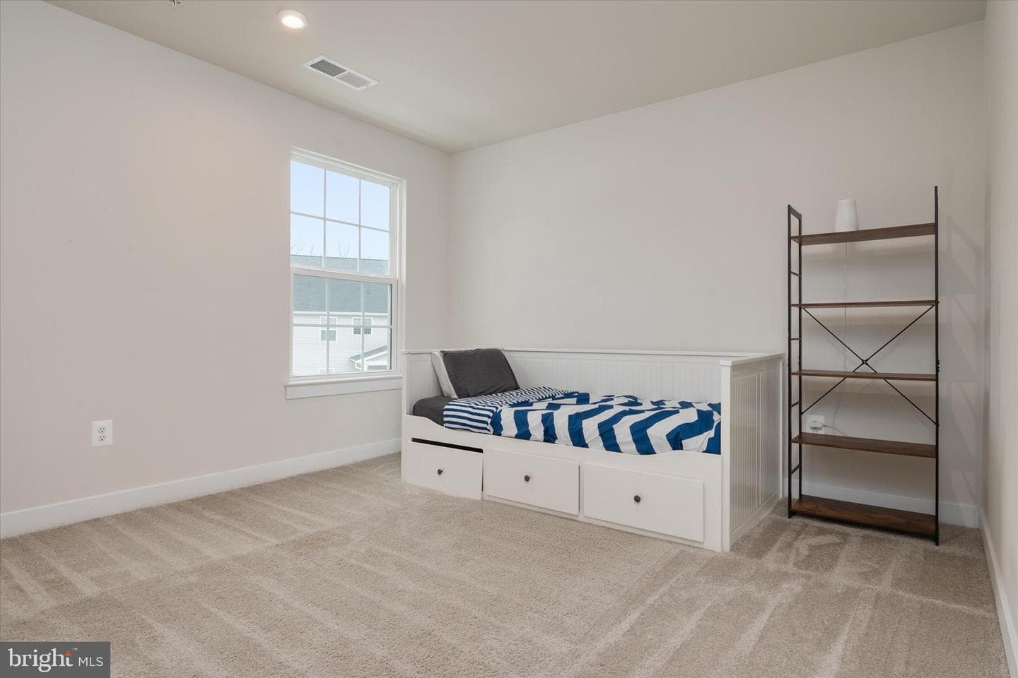 3322 Milkweed Court photo 32