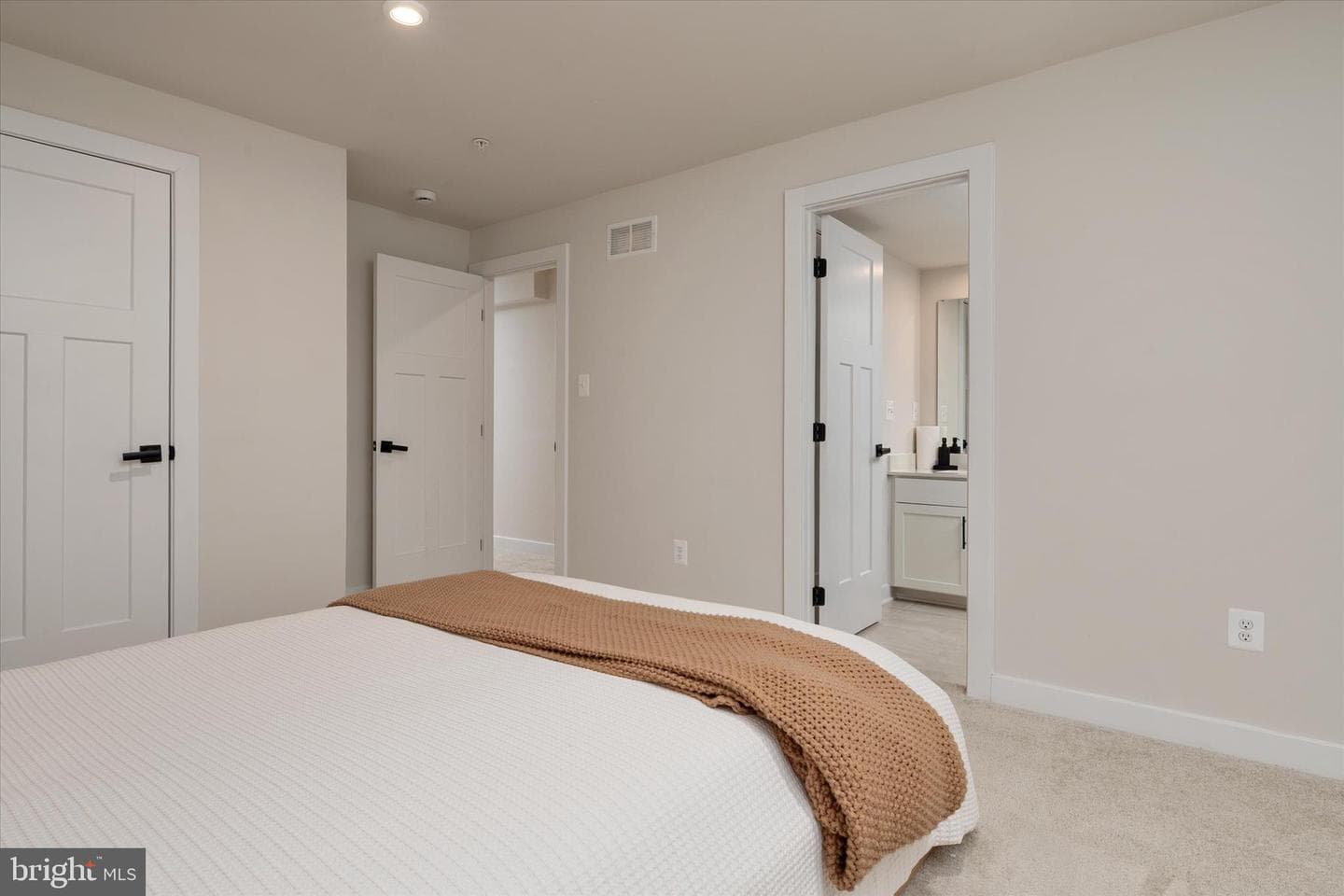 3322 Milkweed Court photo 45