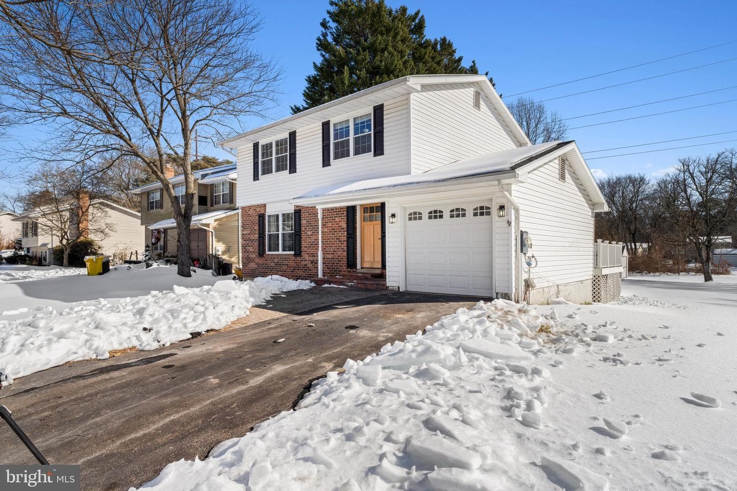 1527 Wampanoag Drive photo 3