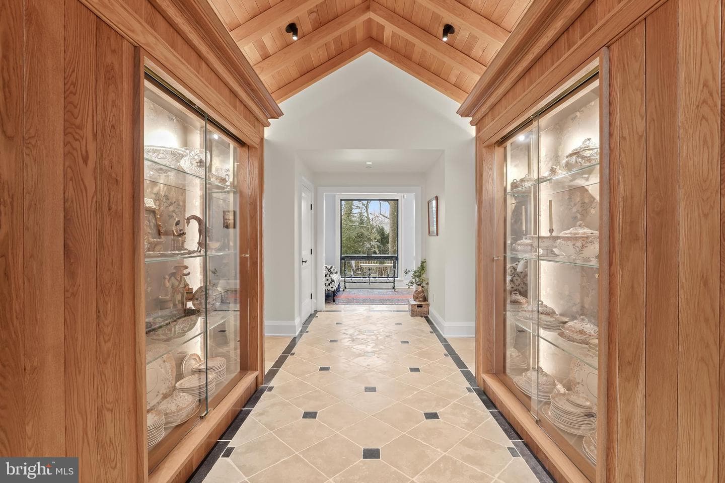 616 Cotterill Road photo 9