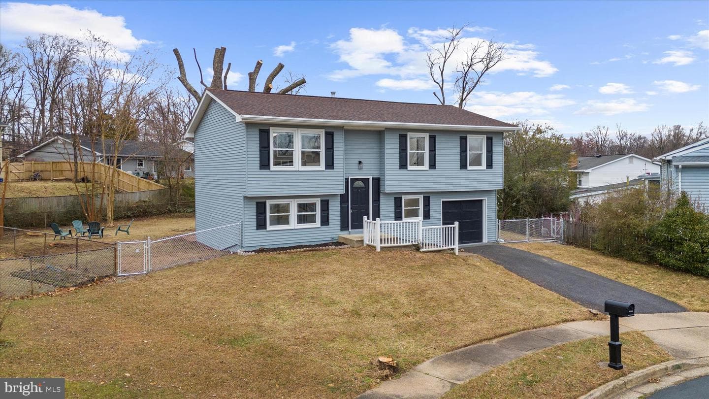 902 Winterhaven Circle photo 3