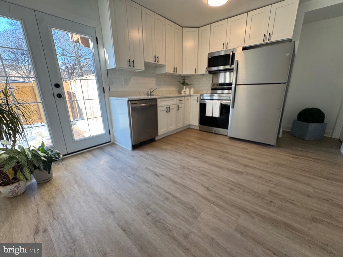 1490 Mara Vista Court photo 12