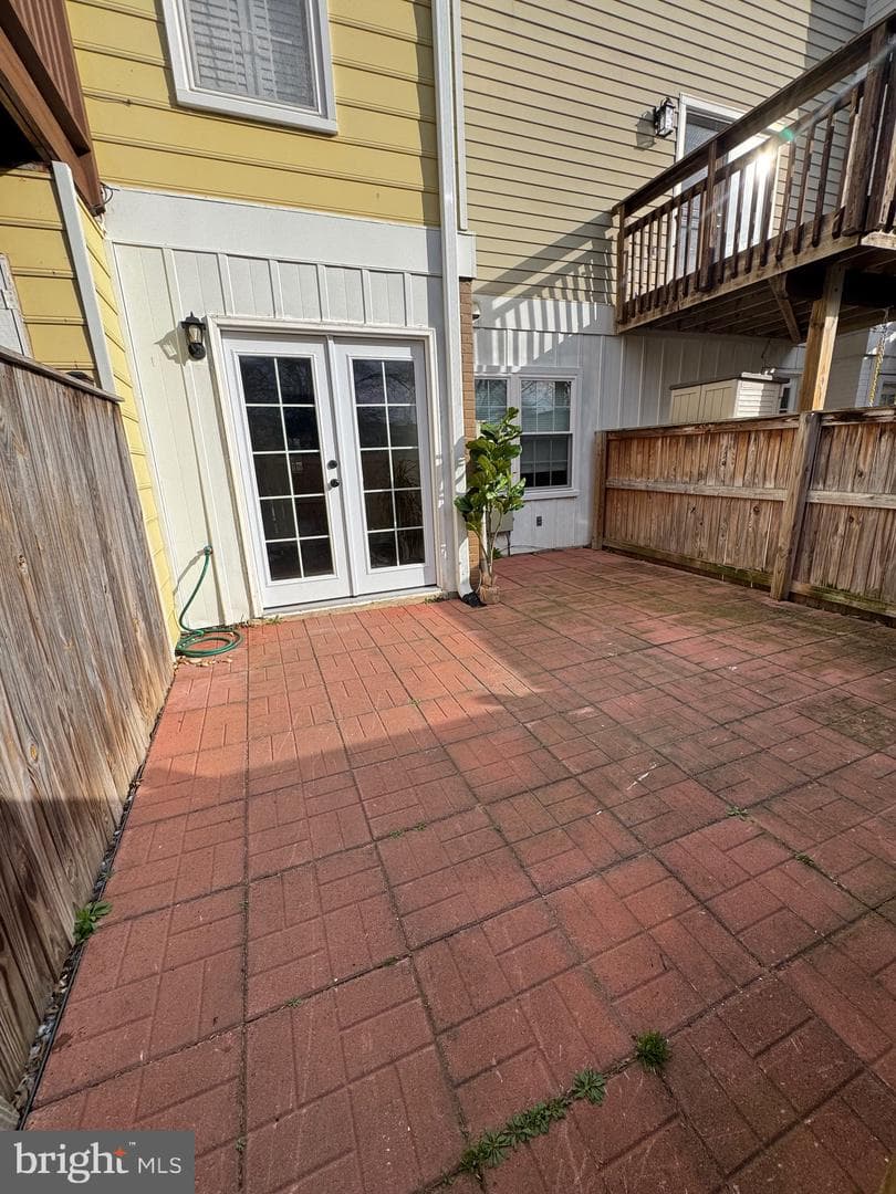 1490 Mara Vista Court photo 9