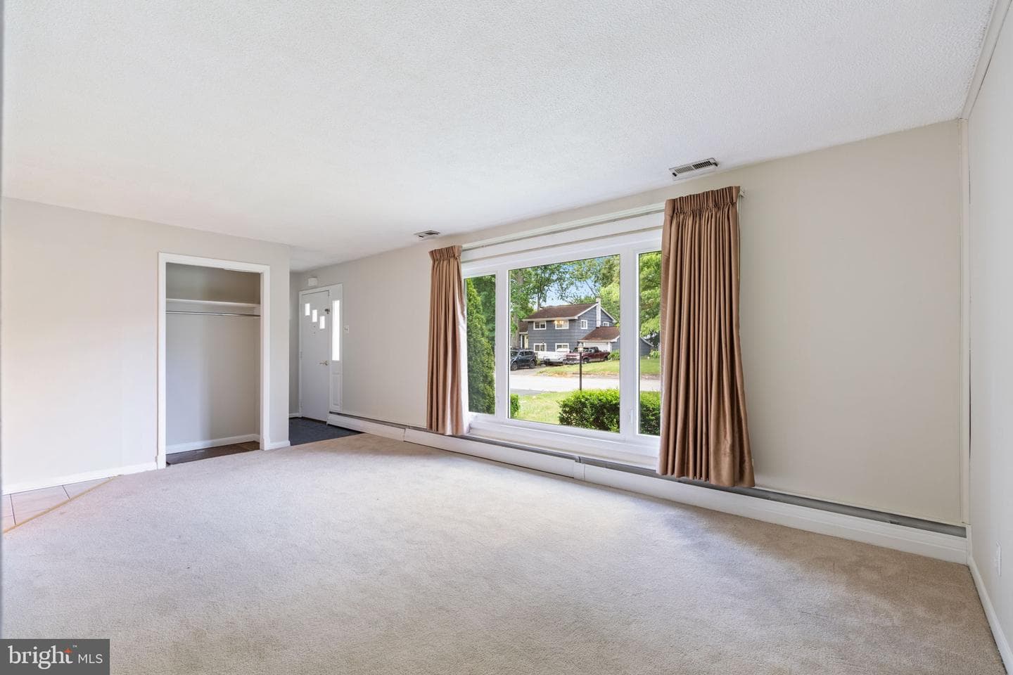 8005 Woodholme Circle photo 11