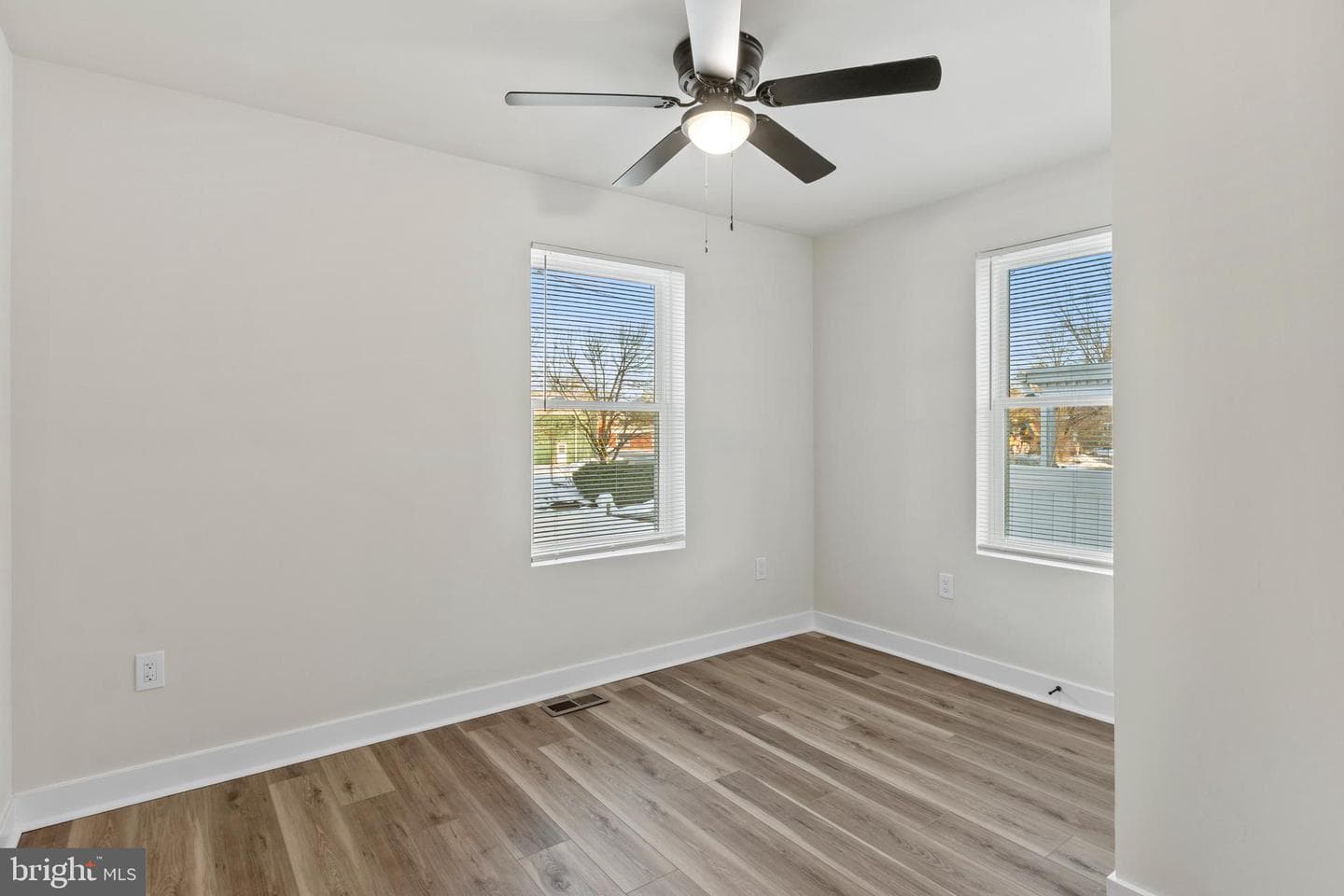 148 Jefferson Street photo 16