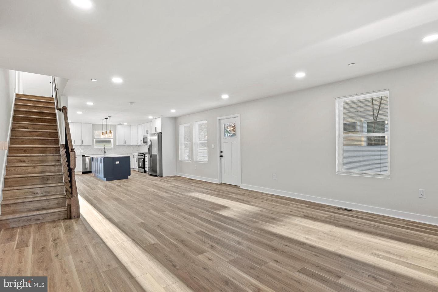 148 Jefferson Street photo 5