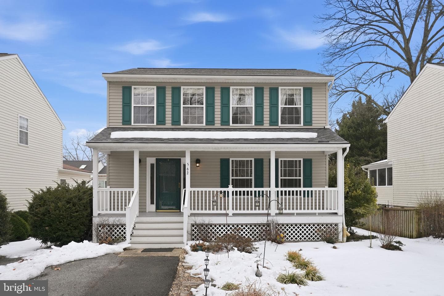 562 Whitney Road photo 1