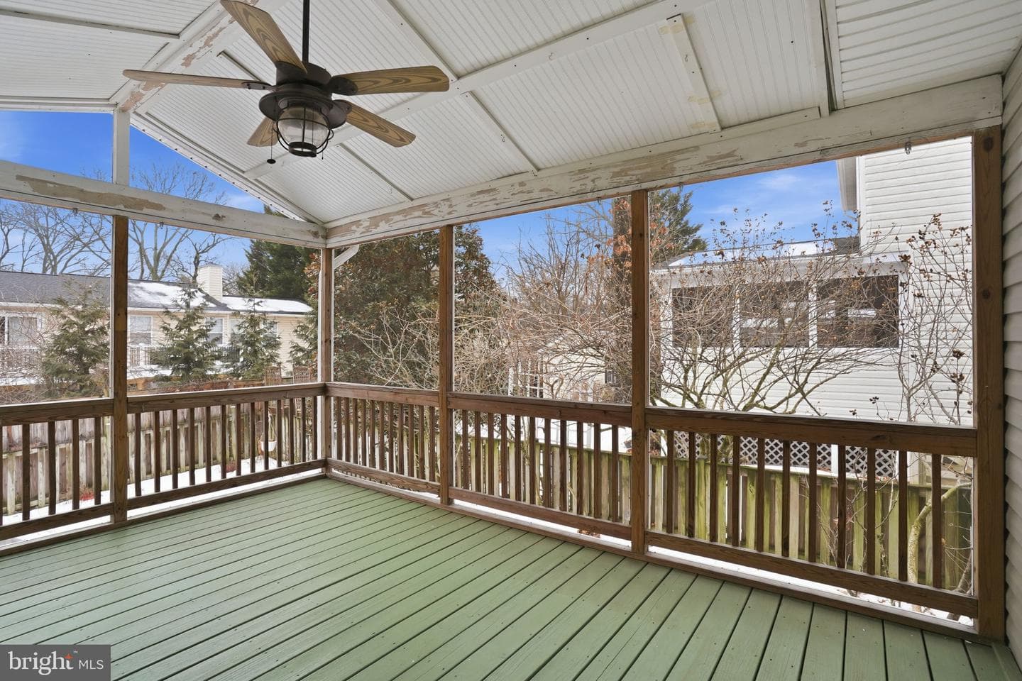 562 Whitney Road photo 17