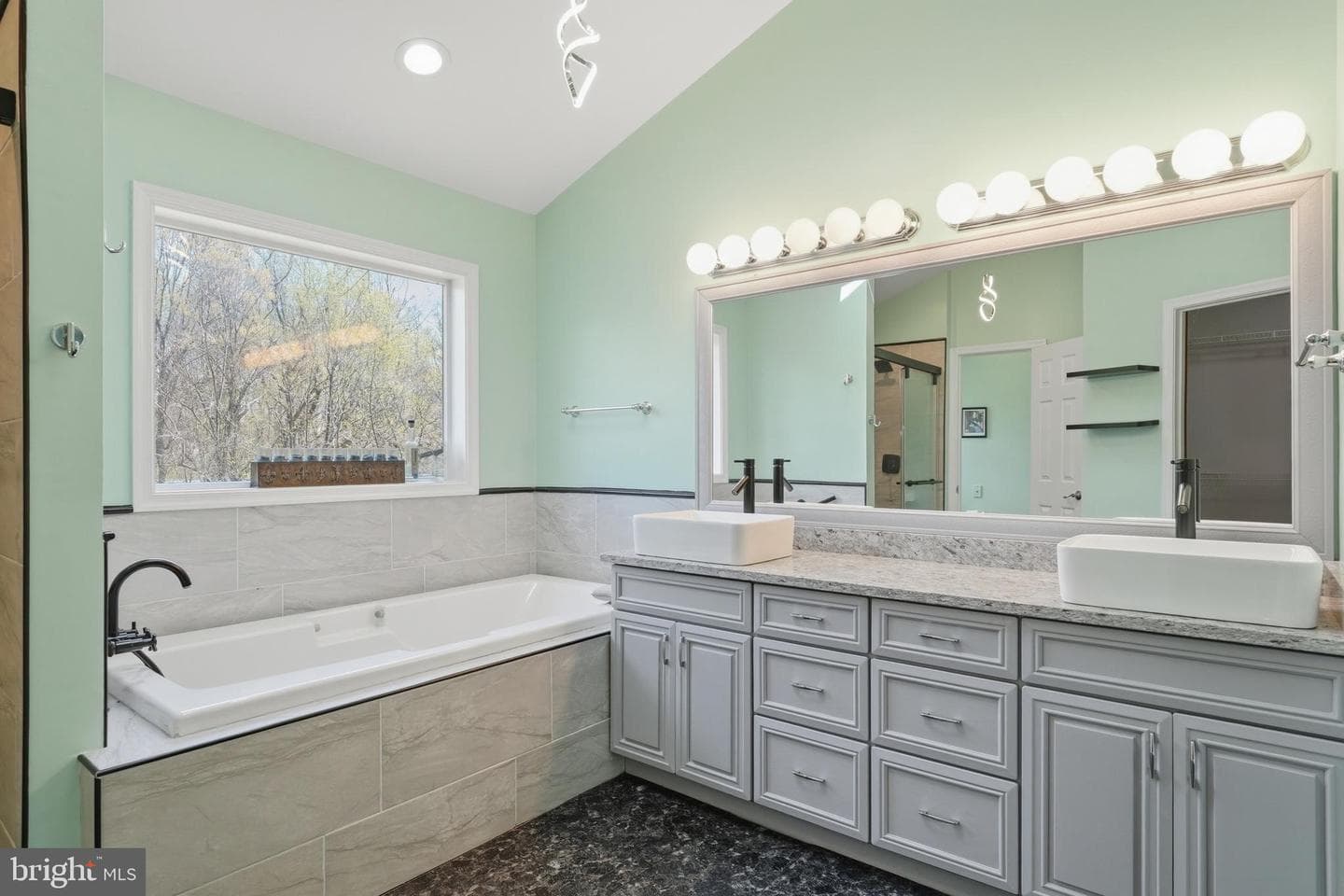 4303 Tenthouse Court photo 34
