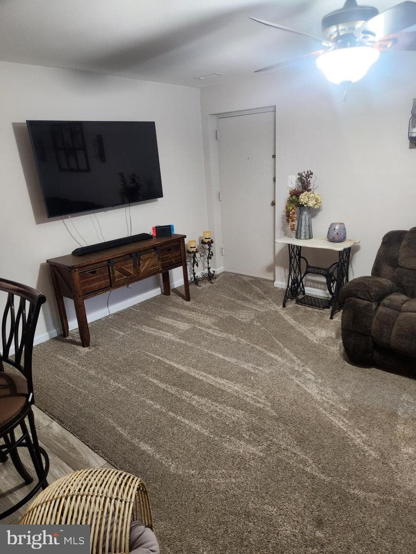 1105 Castle Harbour Way #1a photo 3