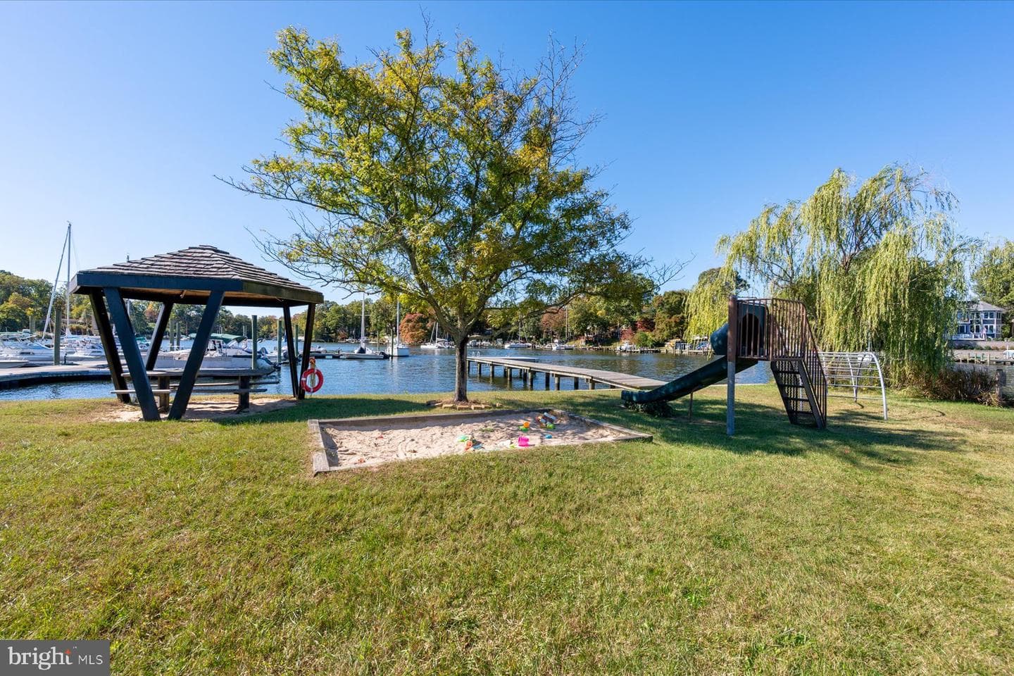 201 Mill Court photo 37