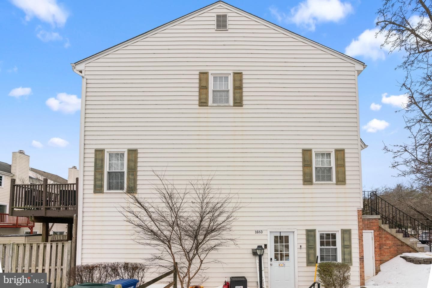 1683 Hart Court photo 2