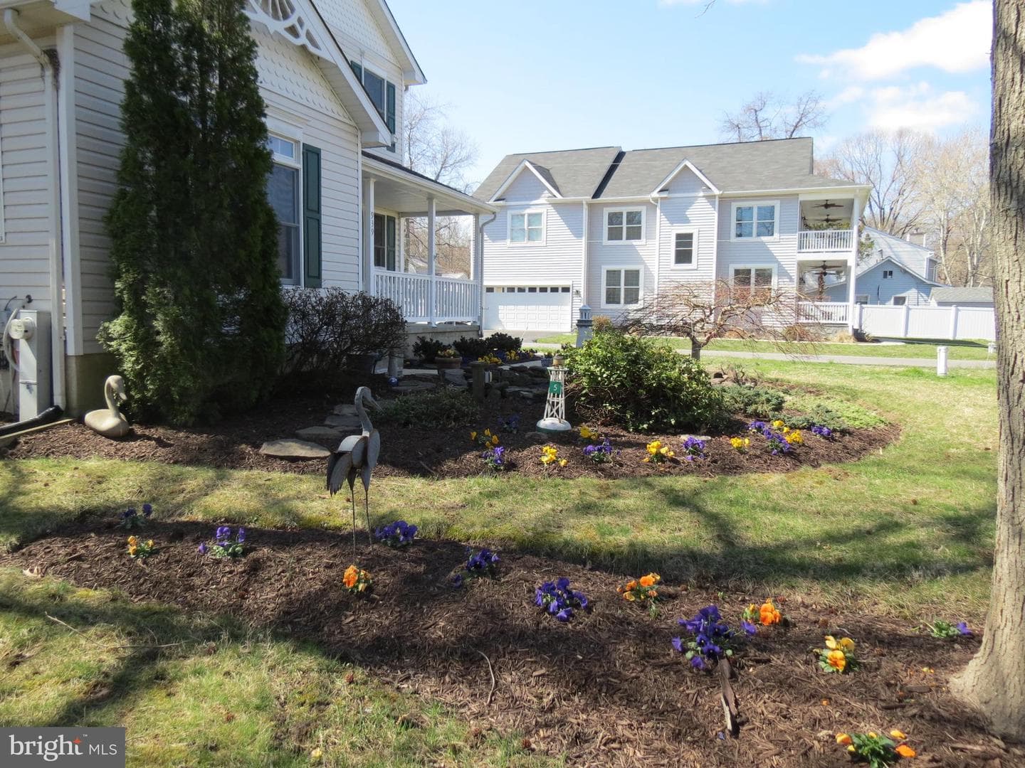 939 Main Street photo 3