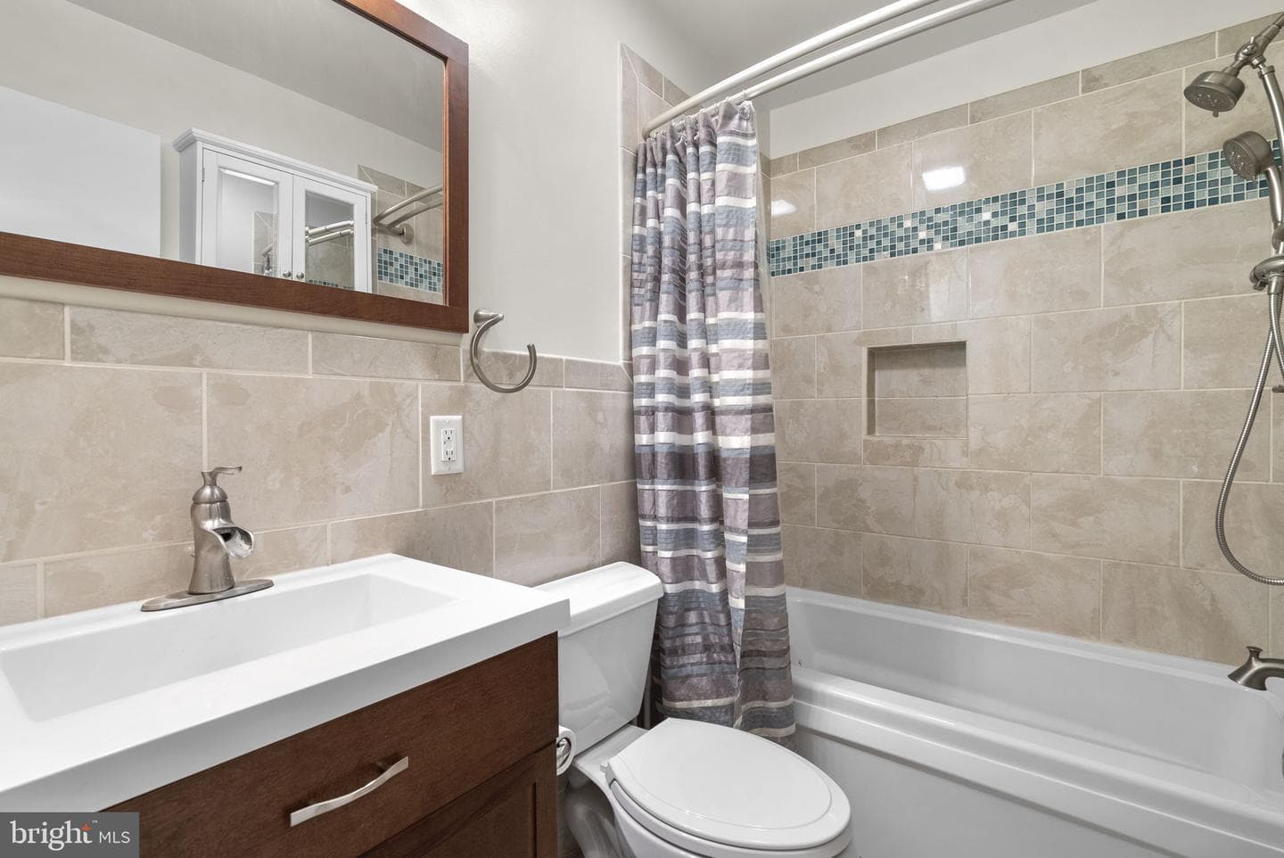 543 Nolfield Drive photo 21