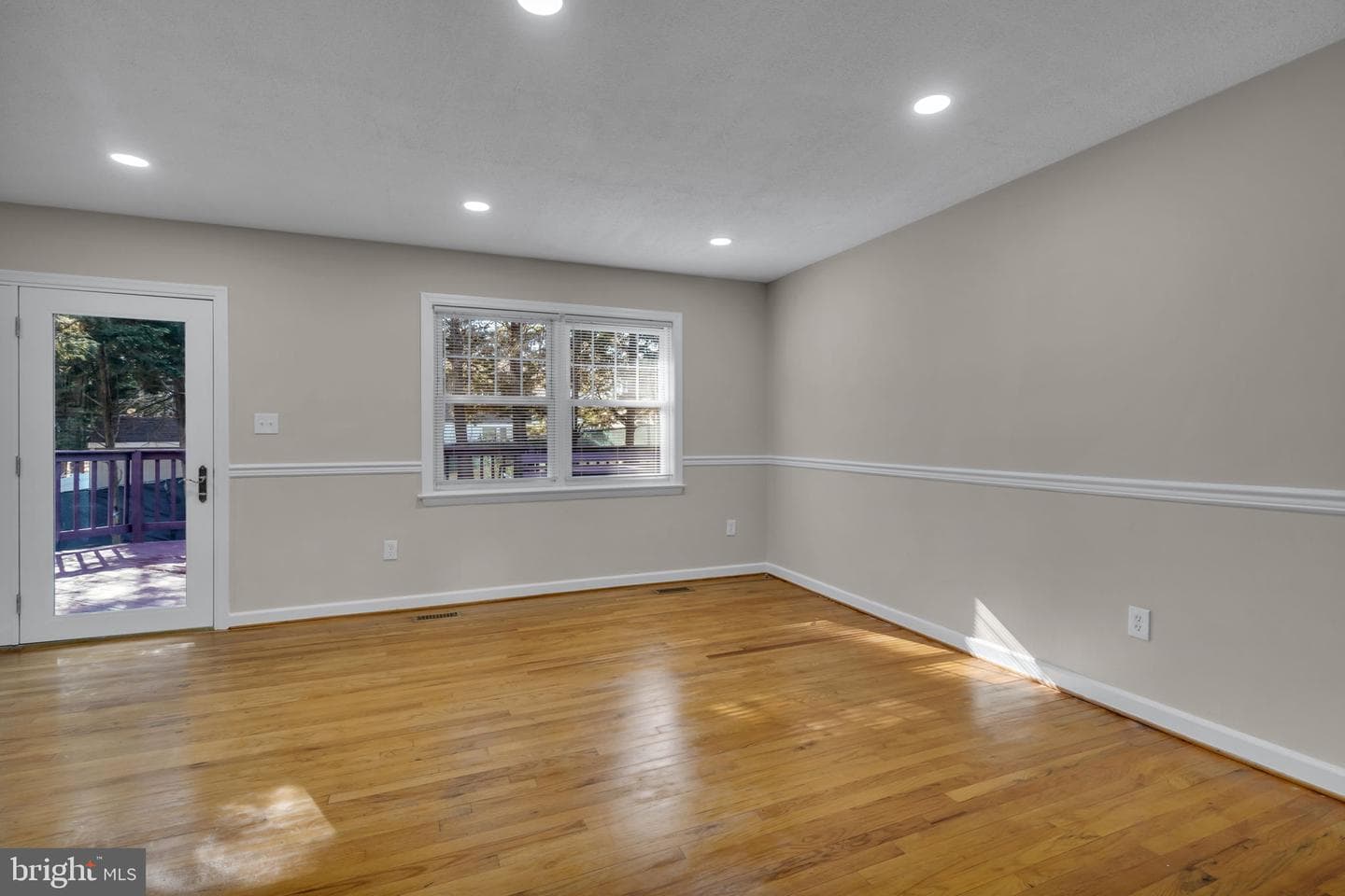1011 Hanson Street photo 8