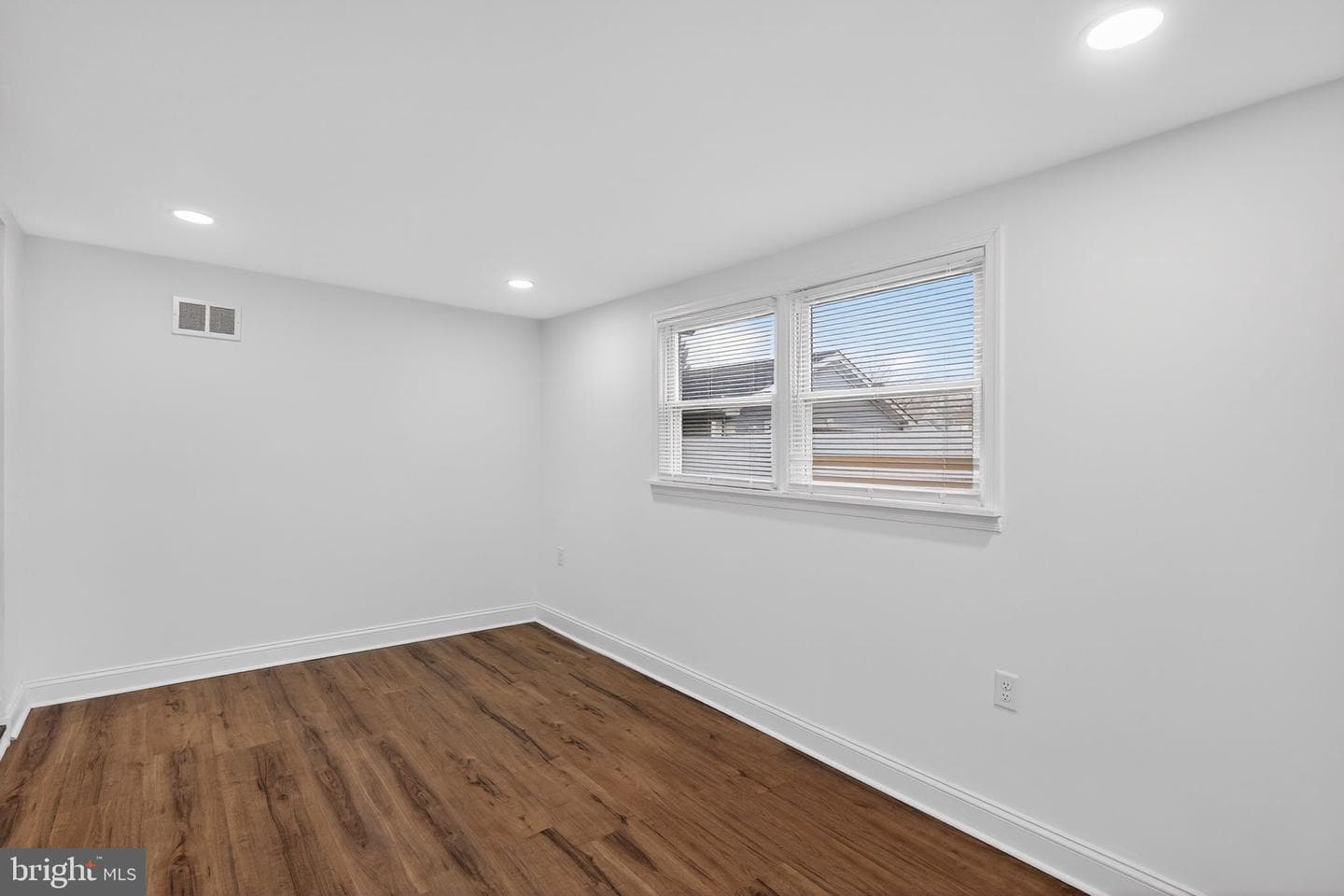 309 Margate Drive photo 11
