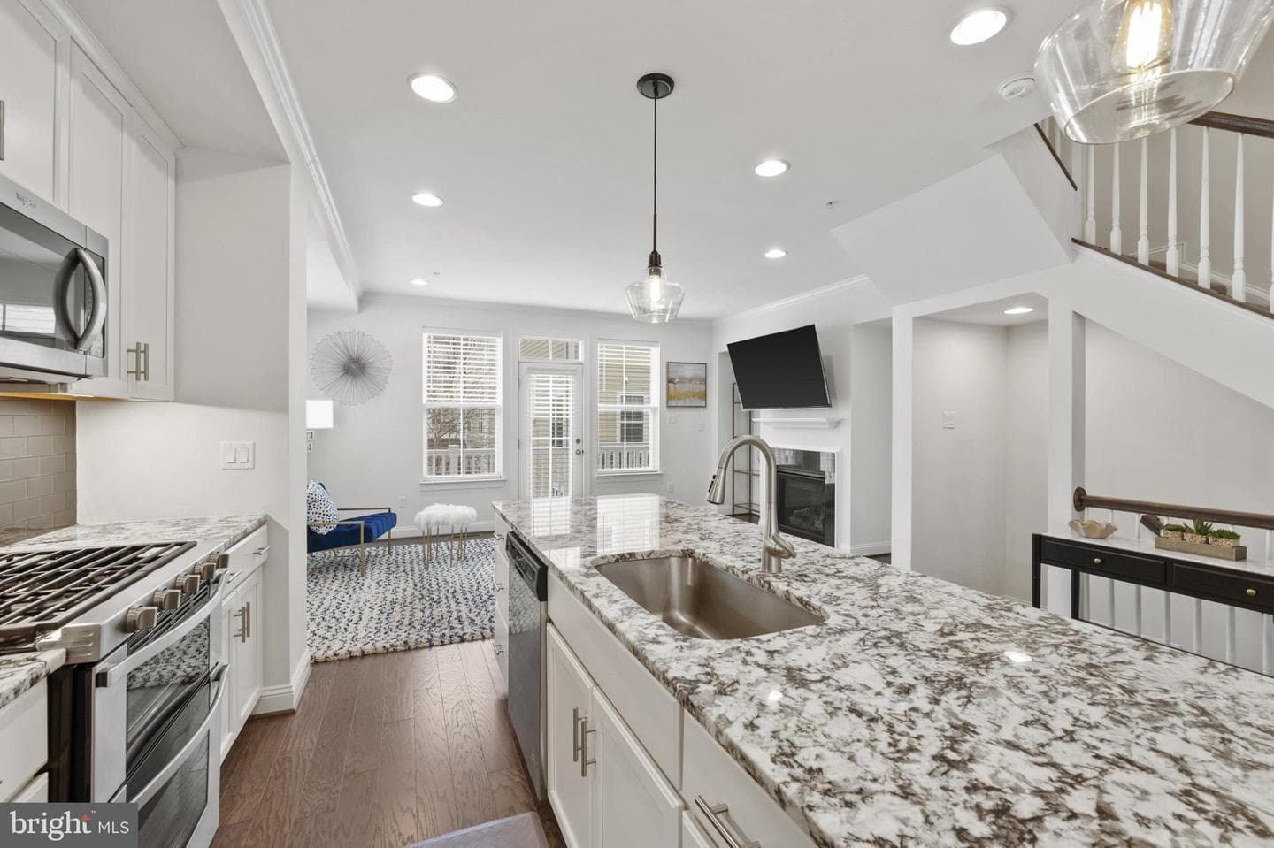 706 Agnes Dorsey Place photo 11
