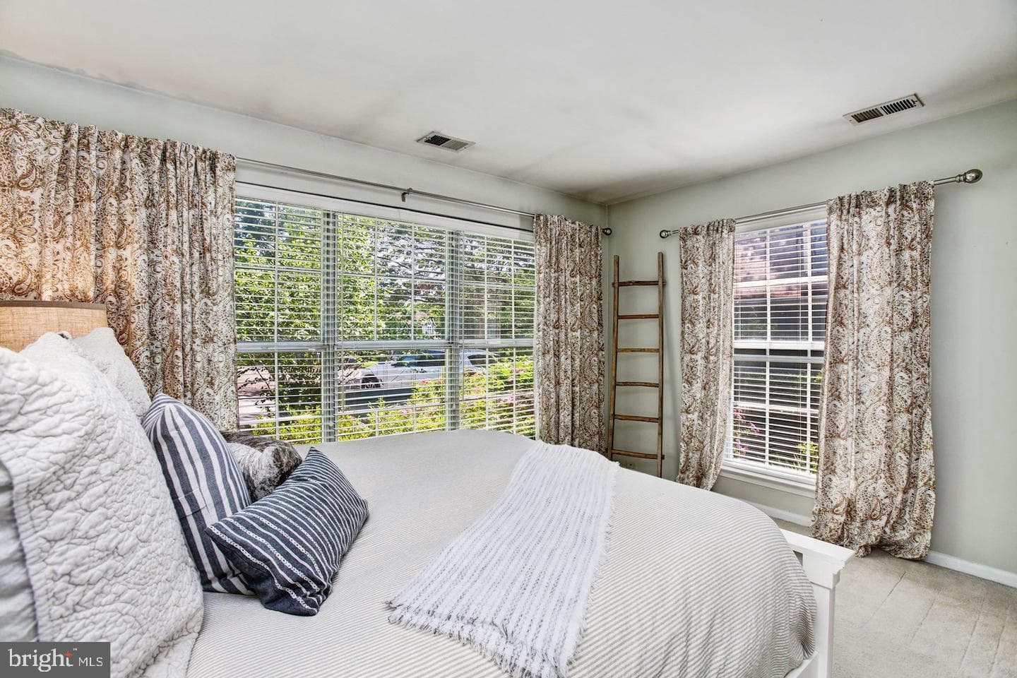 922 Yachtsman Way photo 11