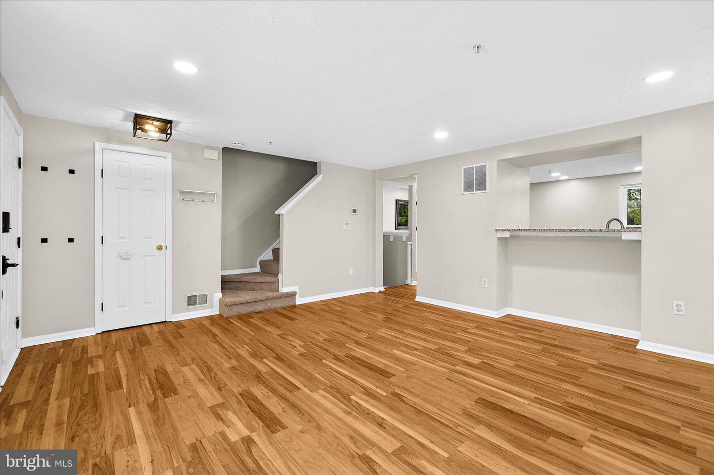577 Quaker Ridge Court photo 8