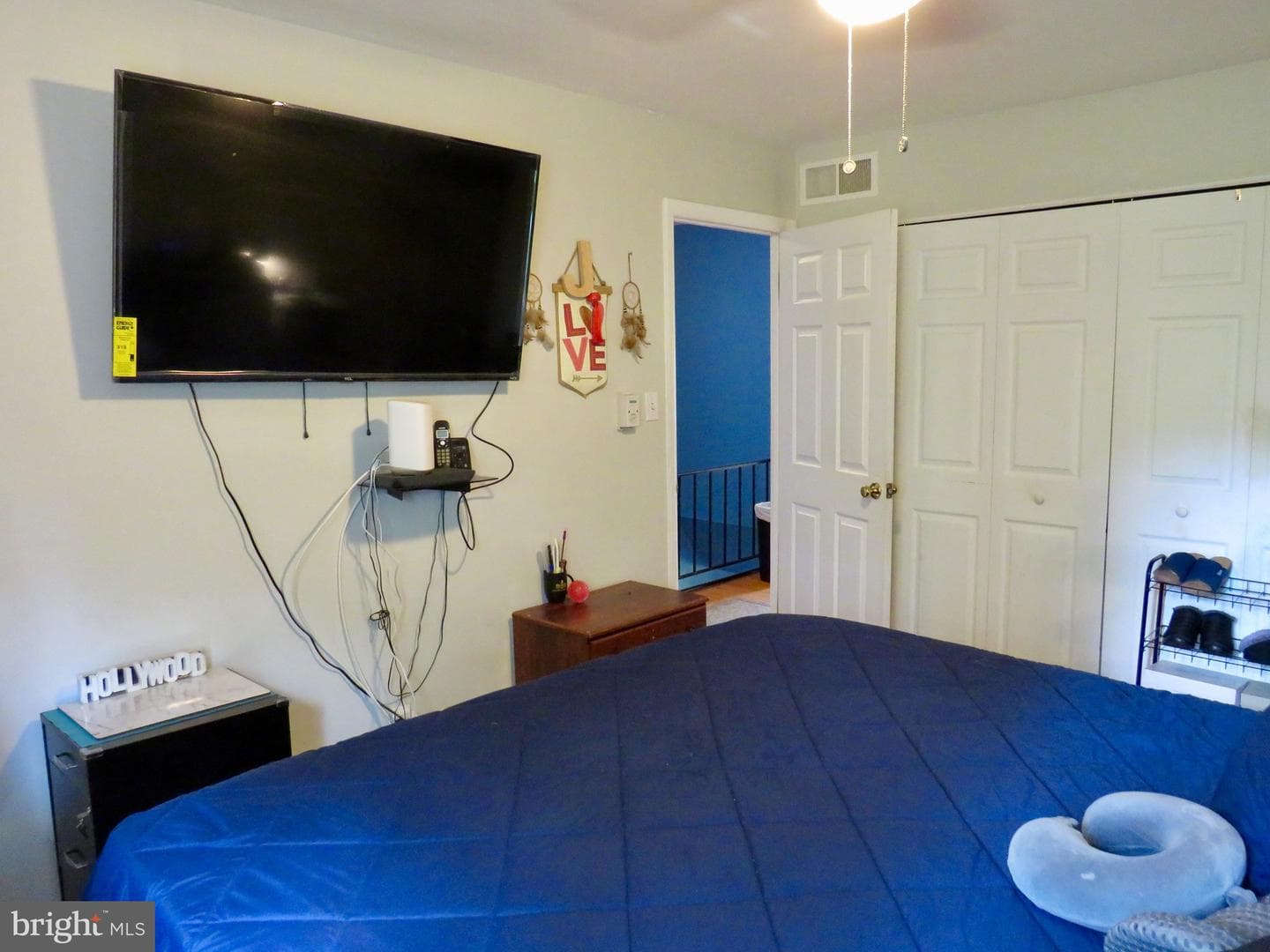 494 Kenilworth Court photo 13