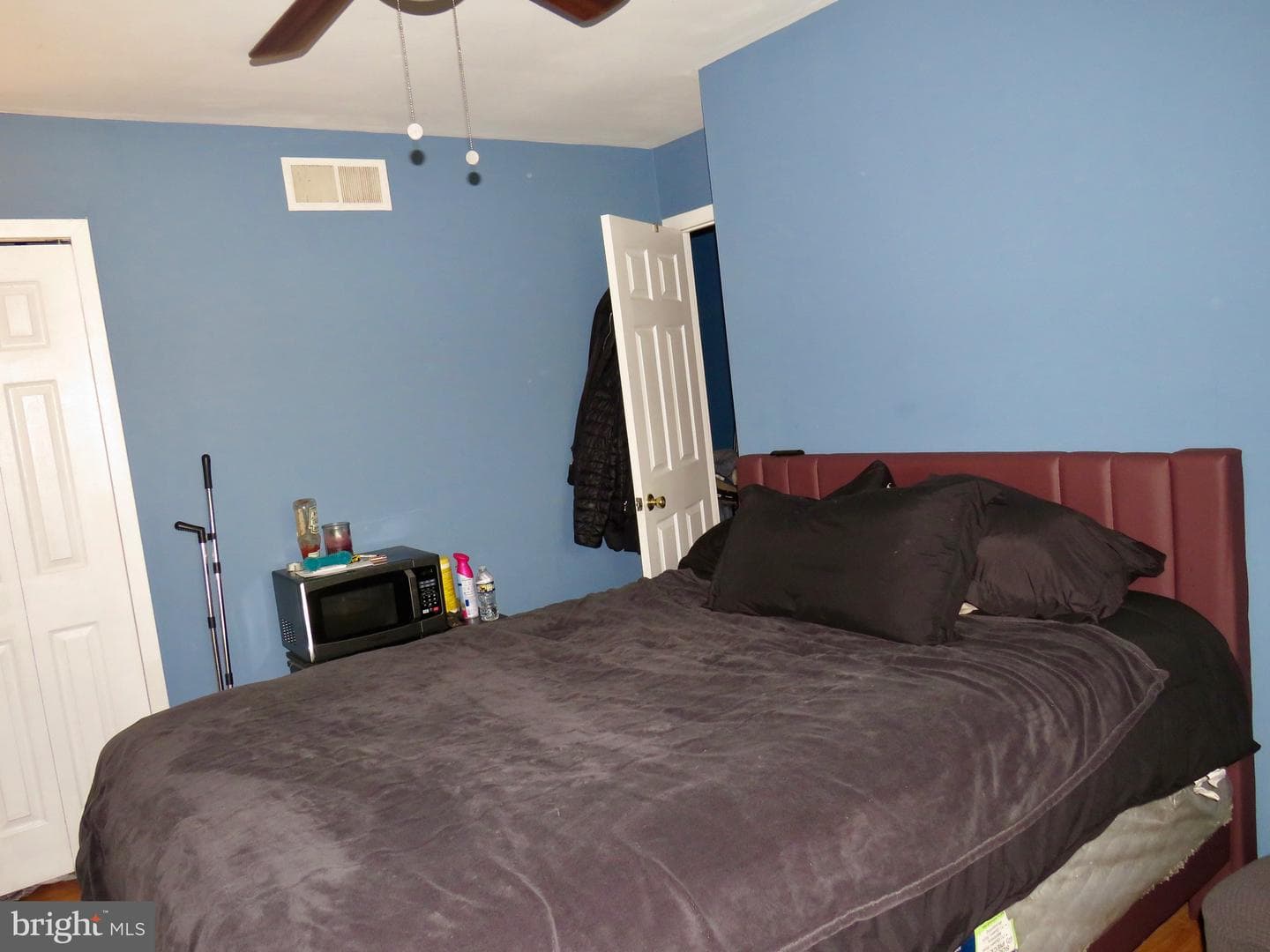 494 Kenilworth Court photo 16