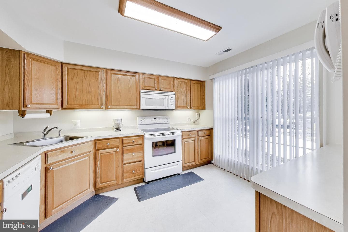 933 Breakwater Drive photo 6