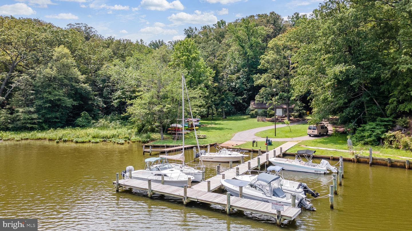 2321 Hickory Road photo 2