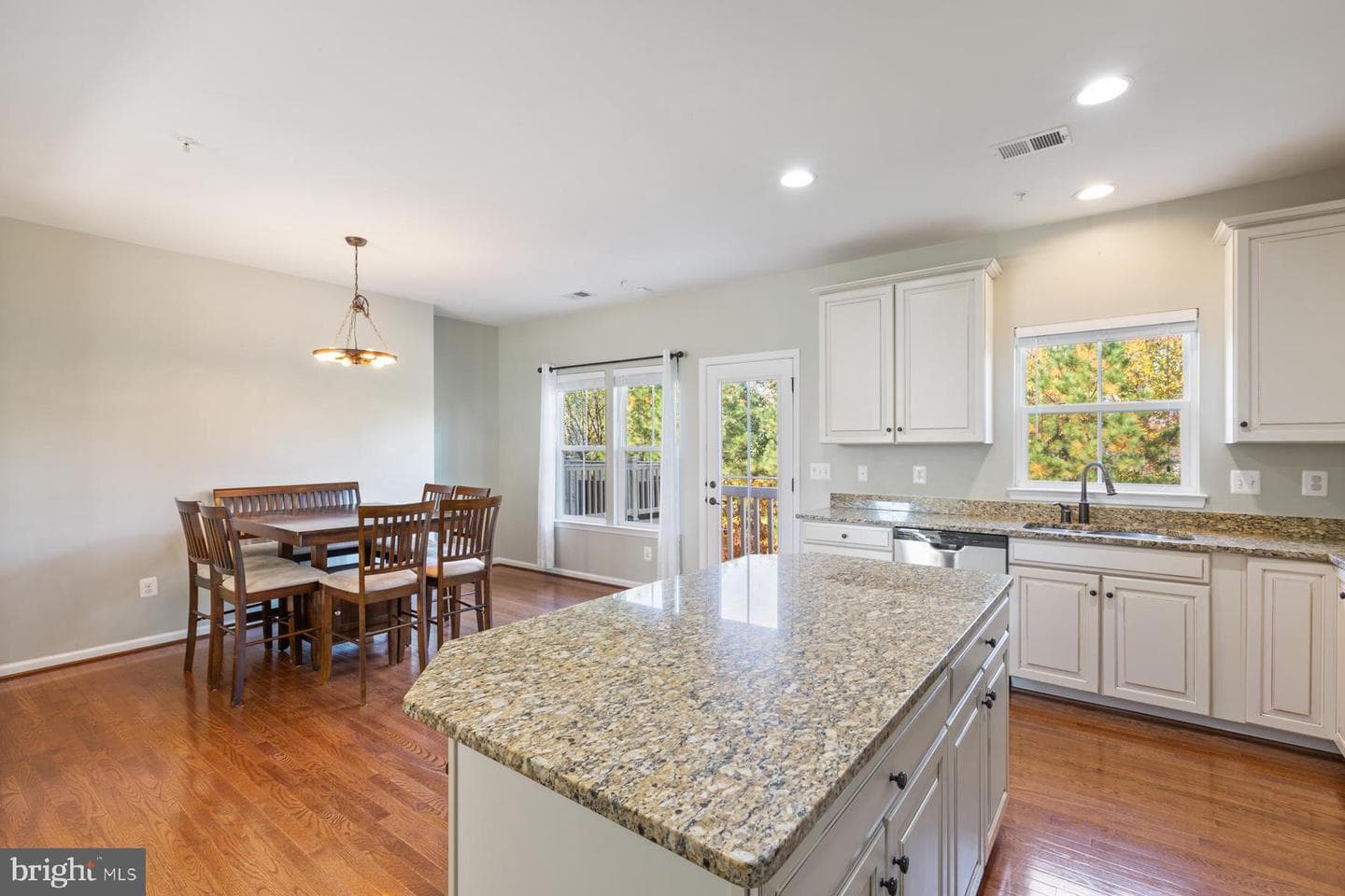 548 Fox River Hills Way photo 5
