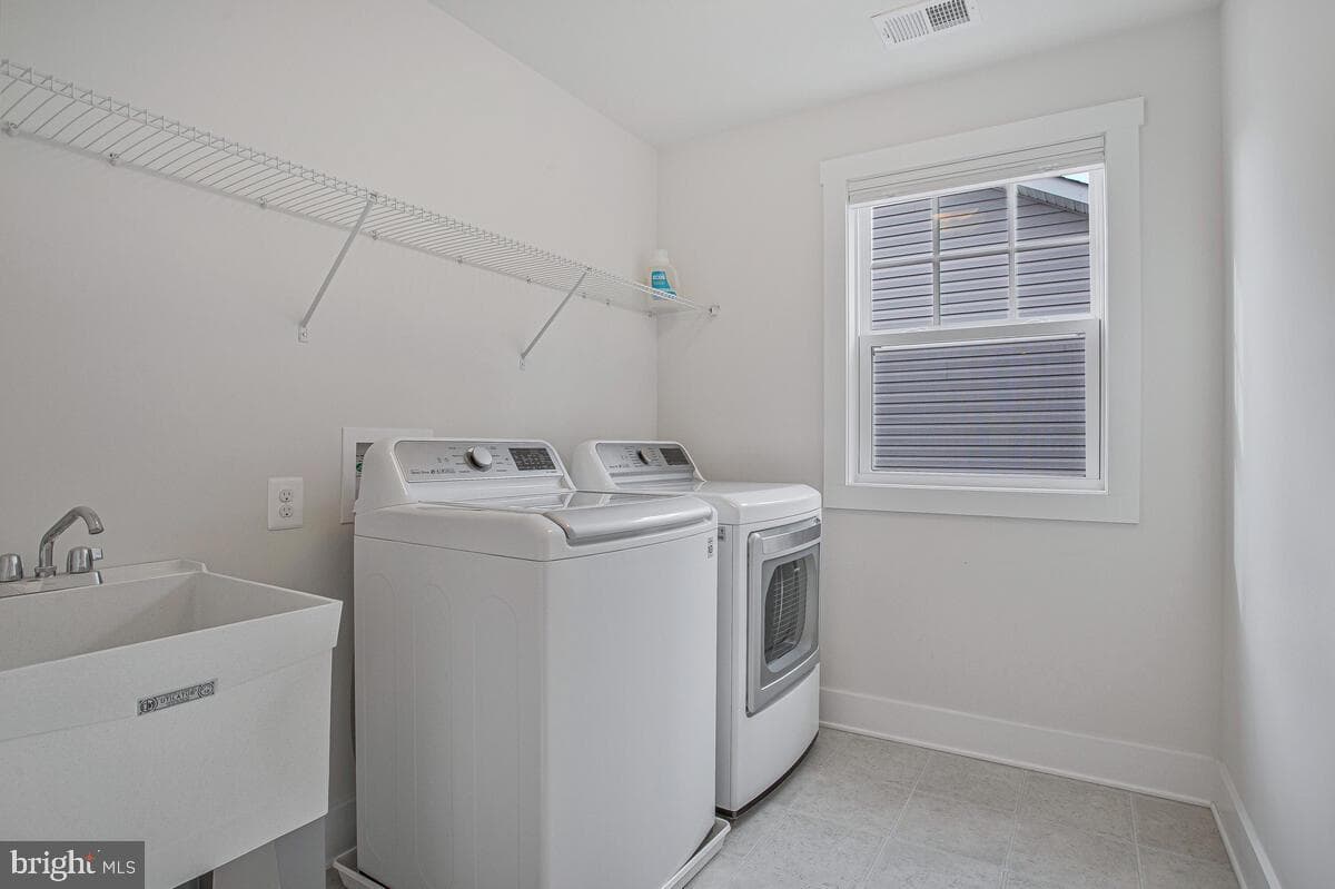 408 Kosmill Drive photo 35
