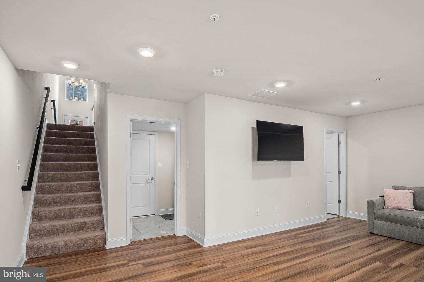 1021 Bluebells Road photo 33