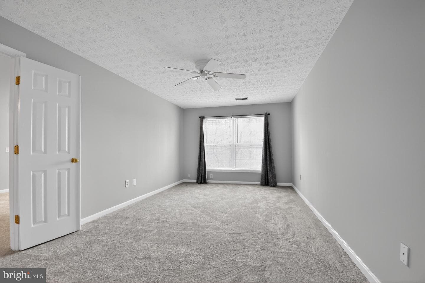 2058 Quaker Way #12 photo 5