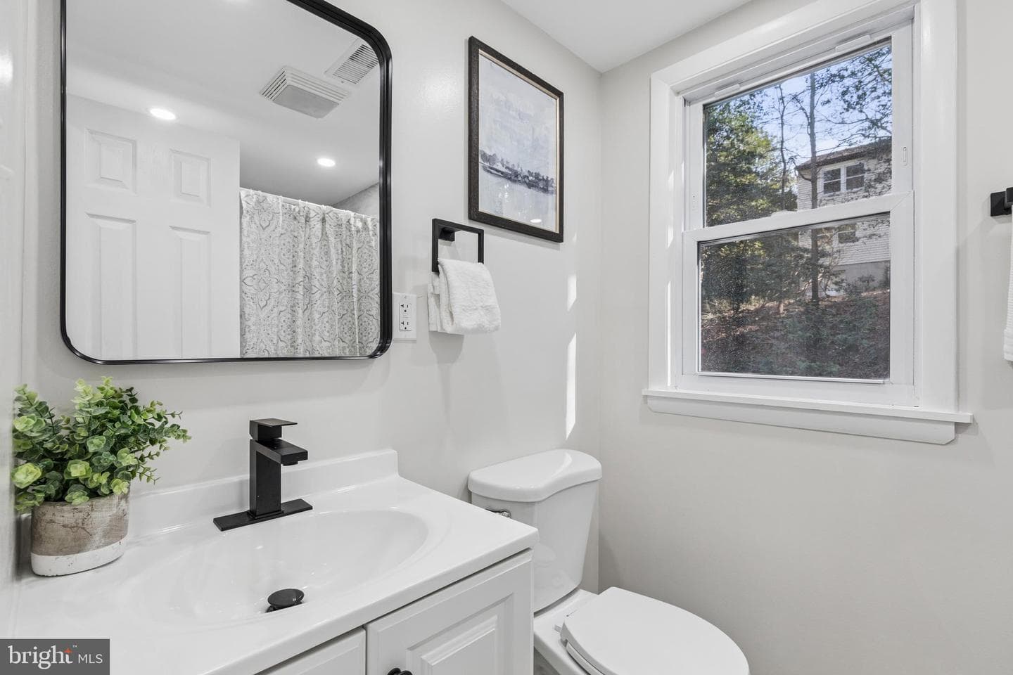 1041 Skyview Drive photo 48