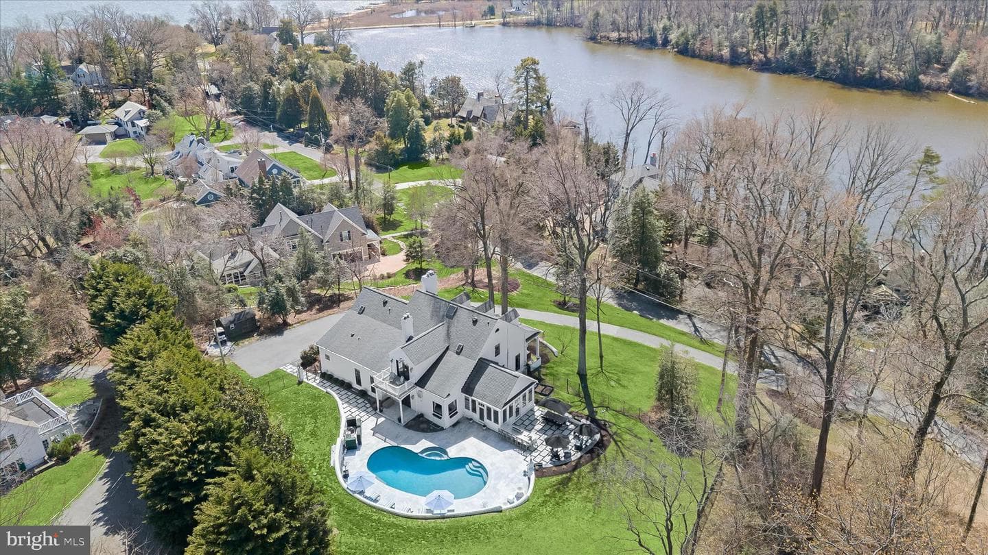 641 Stillwater Road photo 3