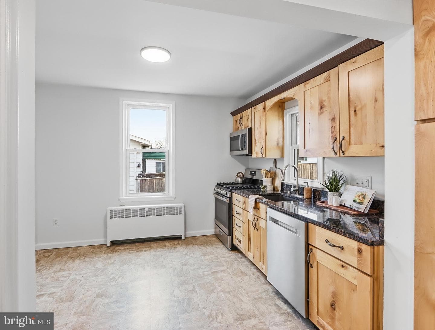 115 9th Avenue photo 16