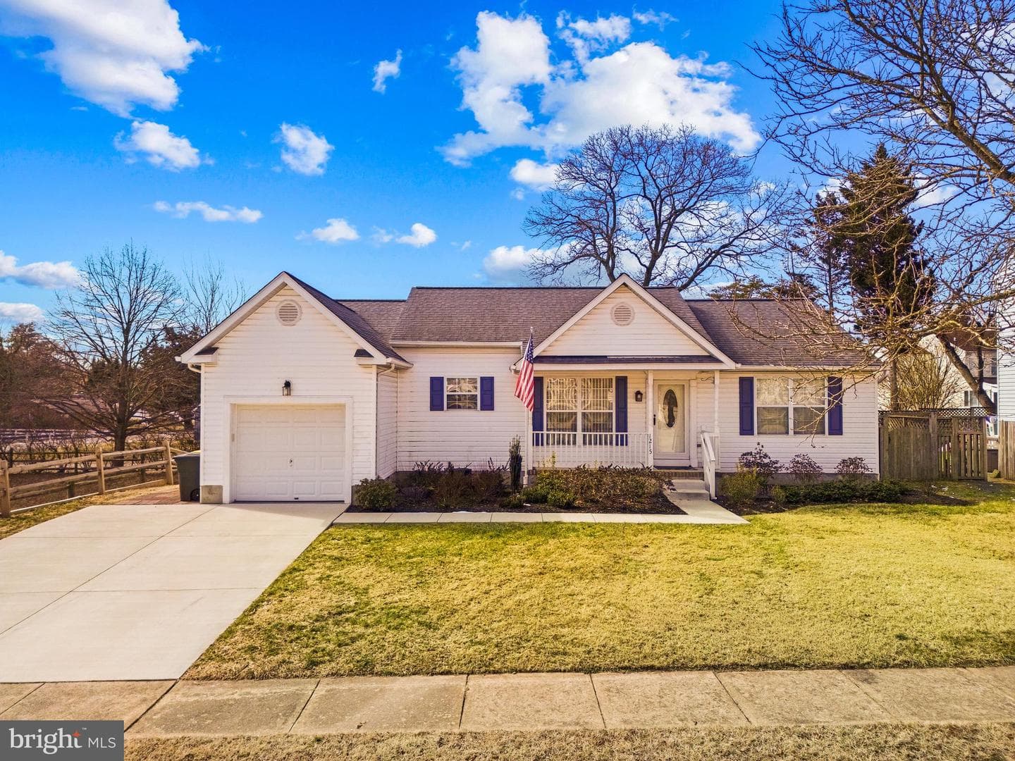 1215 Markham Lane
