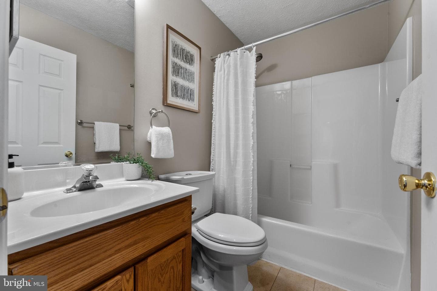 1215 Markham Lane photo 18